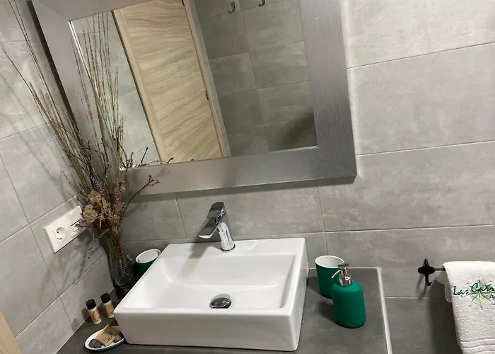 Apartahotel Carriles Rurales Oviñana