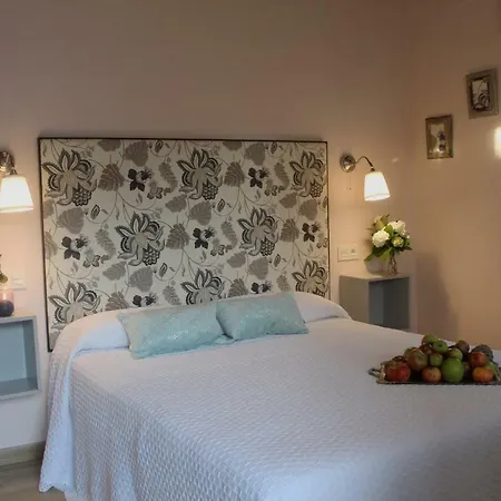 Carriles Rurales Apartmanhotel Oviñana
